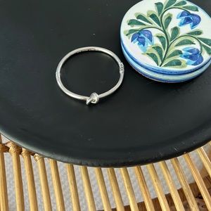 Kate Spade New York Loves Me Knot Bangle